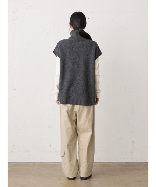 MidiUmi（ミディウミ）の「MidiUmi マルチポケットワークパンツ（その他パンツ・レディース・チャコールグレー/ベージュ・FREE）」の8枚目の写真