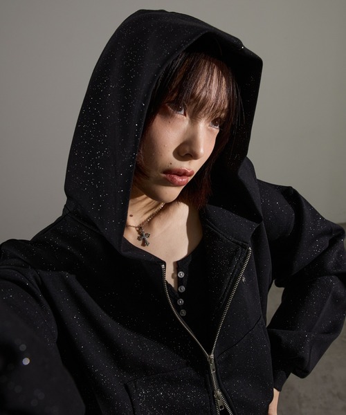 ラメ入り黒フード付きパーカー セール】ラメポンチパーカー（パーカー）｜apres jour mignon（アプレ