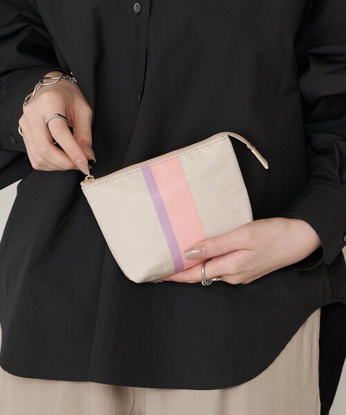 russet（ラシット）の「ラインプリントポーチ S（その他小物・レディース・キナリ/レッド/サックスブルー/ブラウン系その他/ブルー/アイボリー/ピンク/ネイビー・FREE）」の2枚目の写真