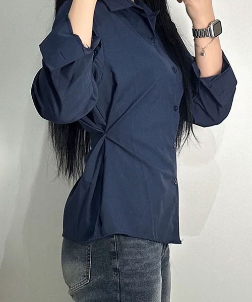 VIVID LADY（ビビッドレディー）の「ウエスト ボタン付き カラーシャツ（シャツ/ブラウス・レディース・ネイビー/ホワイト/ライトブルー・FREE）」の19枚目の写真