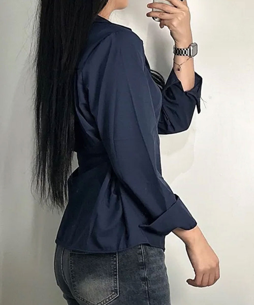 VIVID LADY（ビビッドレディー）の「ウエスト ボタン付き カラーシャツ（シャツ/ブラウス・レディース・ネイビー/ホワイト/ライトブルー・FREE）」の20枚目の写真