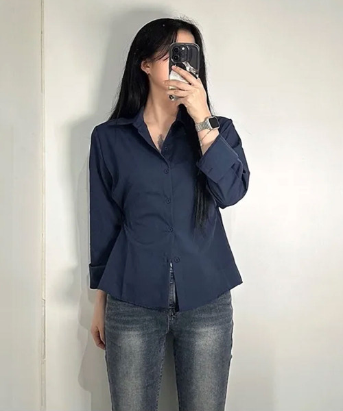 VIVID LADY（ビビッドレディー）の「ウエスト ボタン付き カラーシャツ（シャツ/ブラウス・レディース・ネイビー/ホワイト/ライトブルー・FREE）」の21枚目の写真