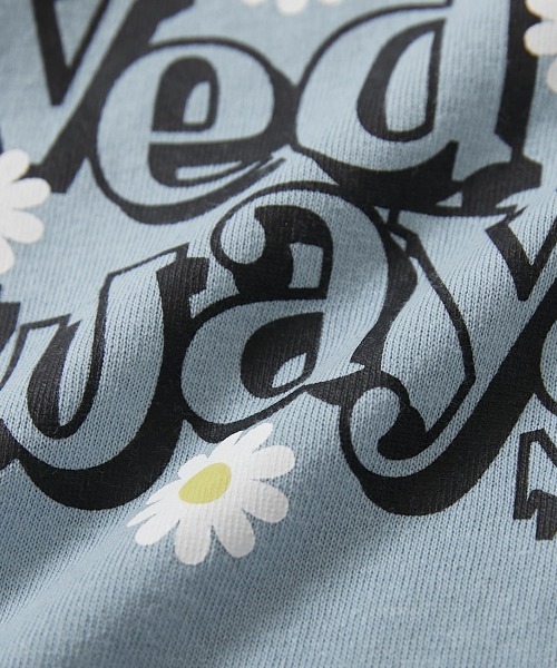 devirock（デビロック）の「綿100％ デビラボ ガールズ BIGシルエットプリント袖リブ 長袖Tシャツ（Tシャツ/カットソー・キッズ・ブルー系その他2/ピンク系その他/ブラック系その他2/グレー系その他/ホワイト系その他2/ブラック系その他3/ブラック系その他/パープル系その他/ホワイト系その他/グリーン系その他2/グレー系その他2/ピンク系その他3/グリーン系その他/ピンク系その他2/ブルー系その他・100cm/90cm/160cm/150cm/140cm/130cm/120cm/110cm）」の20枚目の写真