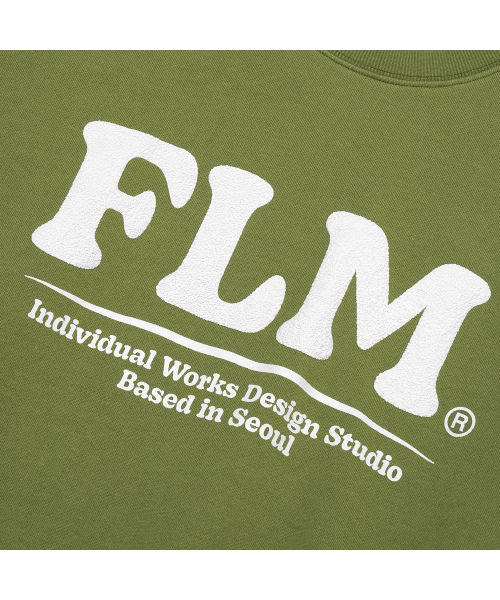 F.ILLUMINATE（フィルミネイト）の「FLM ボールドロゴ スウェットシャツ - オリーブ（スウェット・レディース・その他・LARGE/SMALL/MEDIUM）」の8枚目の写真