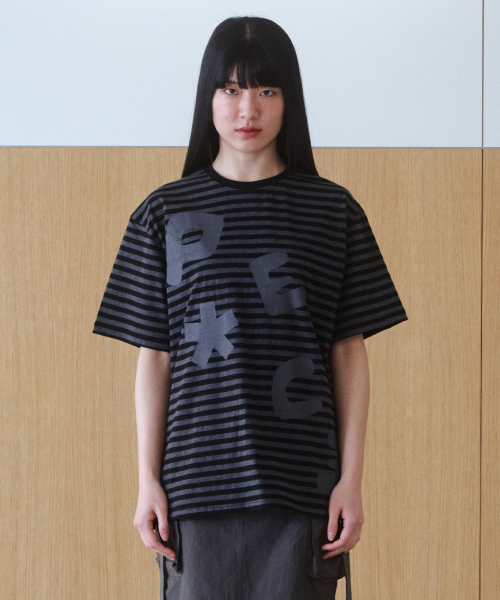 BAUF(バウフ)の「ピースロゴTシャツ【ストライプブラック】(Tシャツ/カットソー・レディース・その他・MEDIUM/LARGE)」の7枚目の写真