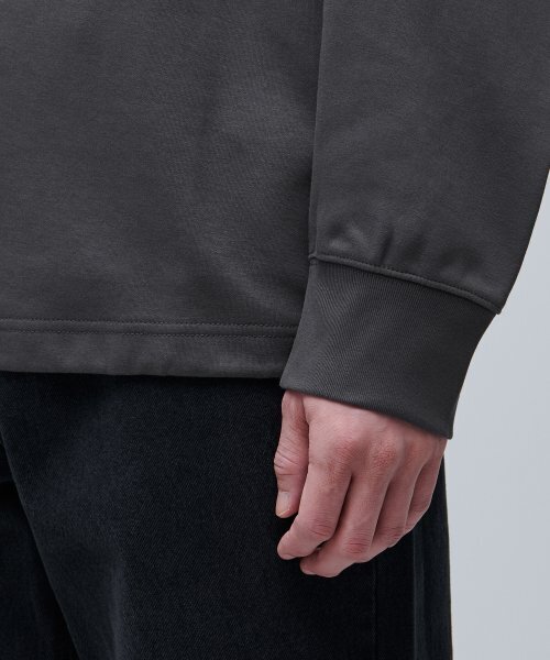 MUSINSA STANDARD（ムシンサスタンダード）の「フラットテリーオーバーサイズストリングスウェットシャツ[ガンメタル]（スウェット・メンズ・その他・SMALL/MEDIUM/X-LARGE/XXX-LARGE）」の8枚目の写真