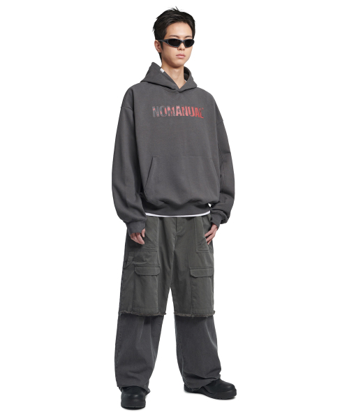 NOMANUAL（NOMANUAL）の「STAMPED LOGO HOODIE - CHARCOAL（パーカー・レディース・その他・SMALL/MEDIUM/LARGE/X-LARGE）」の3枚目の写真
