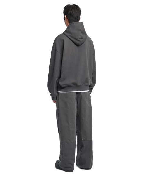 NOMANUAL（NOMANUAL）の「STAMPED LOGO HOODIE - CHARCOAL（パーカー・レディース・その他・SMALL/MEDIUM/LARGE/X-LARGE）」の4枚目の写真