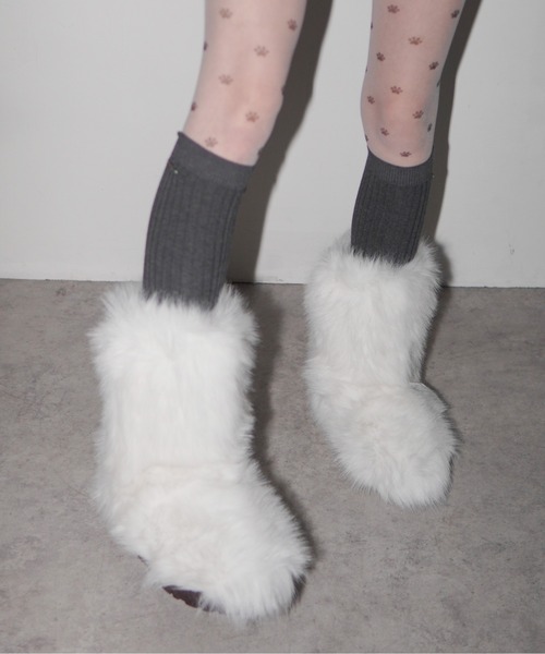 IMARI（イマリ）の「【 IMARI / イマリ 】 ボリューム フェイクファー ブーツ #（ブーツ・レディース・ブラック/グレー/ホワイト/ブラウン・M/L）」の10枚目の写真