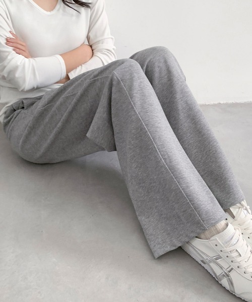 LOWO(ロワ)の「スウェット カーブパンツ 冬 レディース 秋冬 ウエストゴム(スウェットパンツ・レディース・チャコールグレー/グレー/ブラック・L/M)」の7枚目の写真