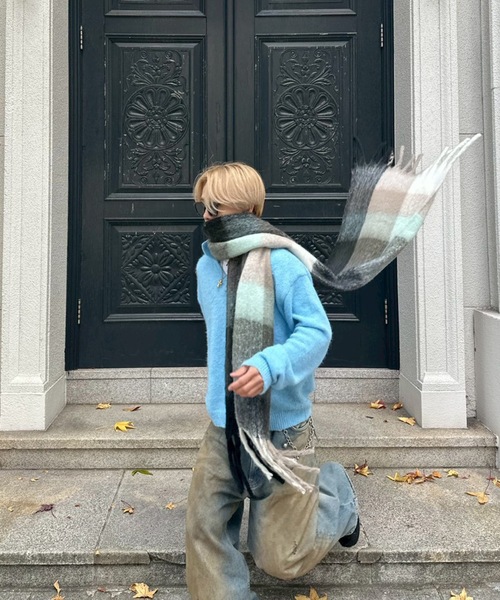 UNDERSTATEMENTs(アンダーステイトメント)の「【ユニセックス】缶バッチ付きスキッパーニットポロ(ニット/セーター・メンズ・グレー/ライトブルー/ネイビー・MEDIUM/LARGE)」の7枚目の写真