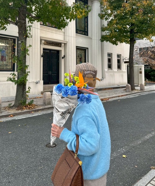 UNDERSTATEMENTs(アンダーステイトメント)の「【ユニセックス】缶バッチ付きスキッパーニットポロ(ニット/セーター・メンズ・グレー/ライトブルー/ネイビー・MEDIUM/LARGE)」の9枚目の写真