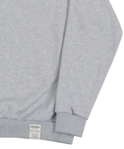 GRAVER（グレーバー）の「[ユニセックス]スモールドローイングスマイルマンツーマン_グレー（スウェット・レディース・グレー・LARGE/MEDIUM/SMALL）」の4枚目の写真