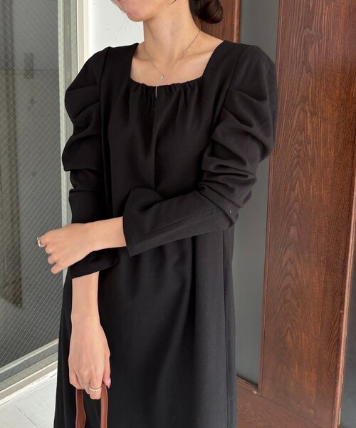 CAPRICIEUX LE'MAGE(カプリシューレマージュ)の「スクエアパフワンピース(ワンピース・レディース・ブラック/グレイッシュベージュ/ホワイト系その他・FREE/PS)」の14枚目の写真