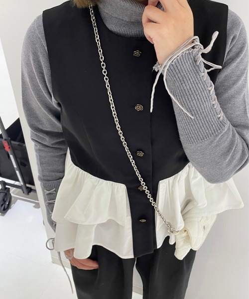 idem(イデム)の「peplum lady vest / ノースリーブペプラムベスト(ベスト・レディース・ベージュ/ブラック・FREE)」の15枚目の写真