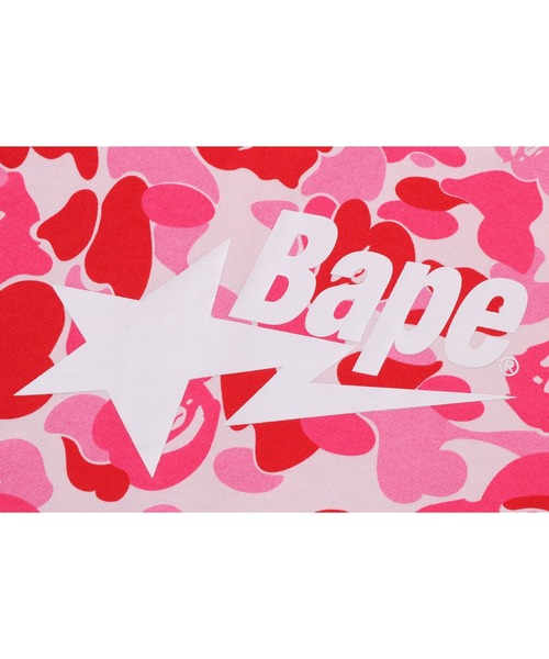 A BATHING APE(アベイシングエイプ)の「ABC CAMO BAPE STA PULLOVER HOODIE(パーカー・メンズ・グリーン/ピンク/ブルー・SMALL/LARGE/XX-LARGE/MEDIUM/X-LARGE/XXX-LARGE)」の4枚目の写真