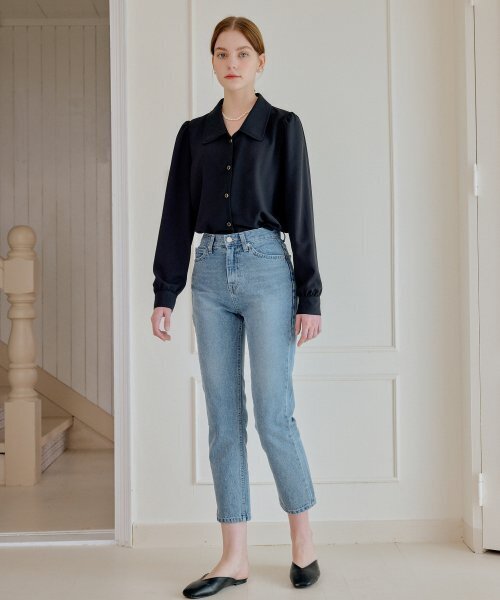 YUPPE(ヨッペ)の「GRAY STRAIGHT DENIM_GRAY(デニムパンツ・レディース・その他・SMALL/MEDIUM)」の4枚目の写真
