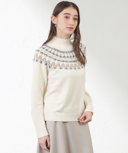 amaca（アマカ）の「ジャカード求心ニット（ニット/セーター・レディース・オフホワイト/ダークネイビー・38/40）」の2枚目の写真