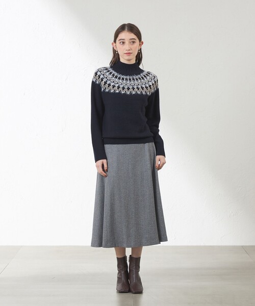 amaca（アマカ）の「ジャカード求心ニット（ニット/セーター・レディース・オフホワイト/ダークネイビー・38/40）」の8枚目の写真