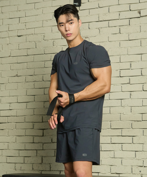 BLACK MONSTER FIT(ブラックモンスターフィット)の「トリコットトレーニングショートスリーブ半袖Tシャツ(4色)(Tシャツ/カットソー・レディース・ブラック/カーキ/ピンク/チャコール・SMALL/MEDIUM/LARGE/X-LARGE/2XL)」の7枚目の写真