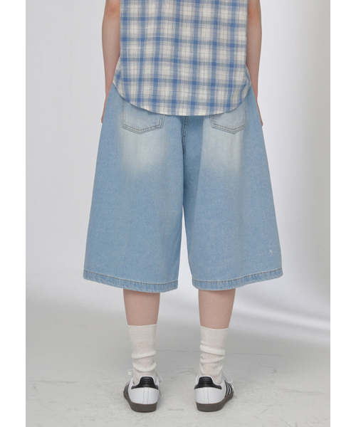 BUTTON UP(ボタンアップ)の「シグネチャーワイドバミューダデニムパンツ(その他パンツ・レディース・その他・SMALL/MEDIUM/LARGE)」の5枚目の写真