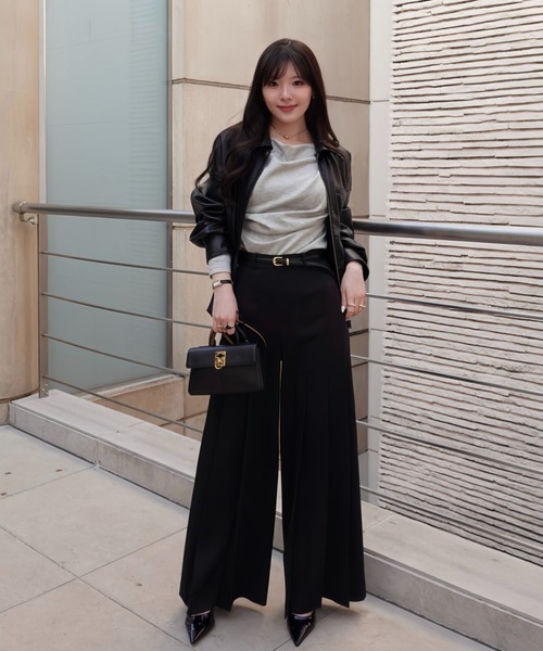 SENEE（セニー）の「high waist pleated slacks（ハイウエストプリーツスラックス）（スラックス・レディース・ベージュ/ブラック・MEDIUM/SMALL）」の14枚目の写真