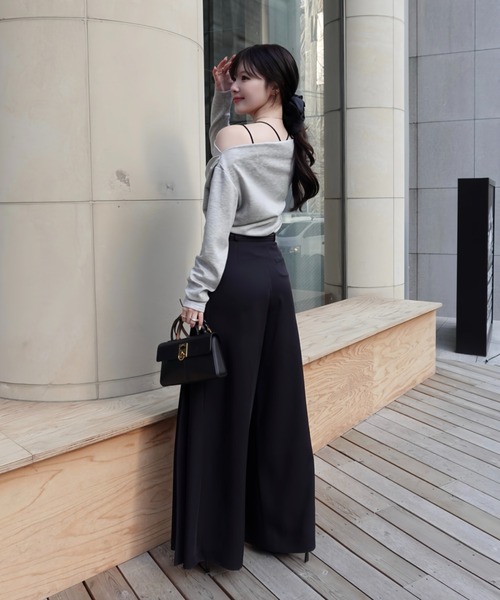 SENEE（セニー）の「high waist pleated slacks（ハイウエストプリーツスラックス）（スラックス・レディース・ベージュ/ブラック・MEDIUM/SMALL）」の22枚目の写真