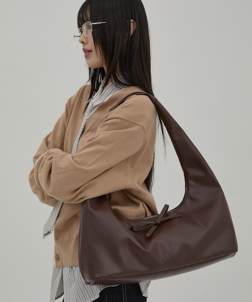 アーティフィシャルレザーリボンホーボーバッグブラウン