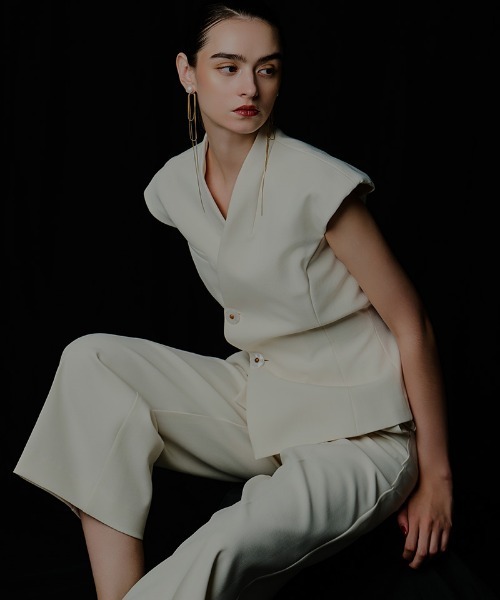 テテママさま　新品タグ付き　JENNE シックジャケット　ホワイト JENNEシックジャケット（防シワ）（その他トップス）｜JENNE（ジェンヌ
