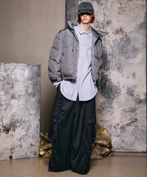 MAISON SPECIAL(メゾンスペシャル)の「《UNISEX》Cut-off Docking Prime-Wide Cargo Pants/カットオフドッキングプライムワイドカーゴパンツ【MAISON SPECIAL/メゾンスペシャル】■セットアップ対応■(カーゴパンツ・メンズ・チャコールグレー/ブラック・0/1/2)」の7枚目の写真