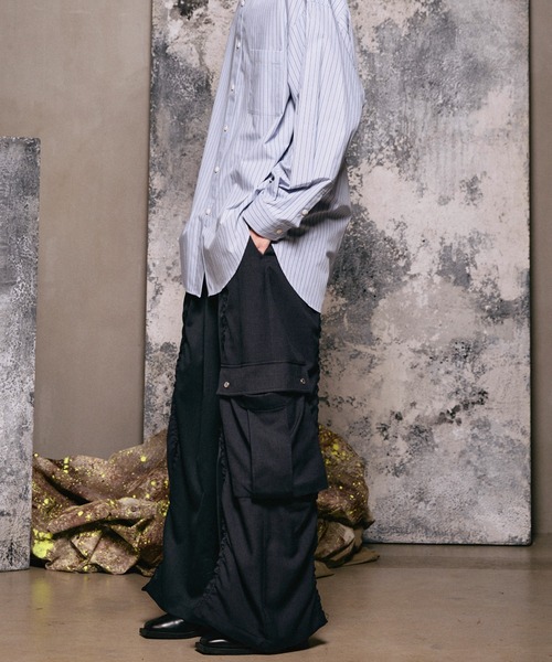 MAISON SPECIAL(メゾンスペシャル)の「《UNISEX》Cut-off Docking Prime-Wide Cargo Pants/カットオフドッキングプライムワイドカーゴパンツ【MAISON SPECIAL/メゾンスペシャル】■セットアップ対応■(カーゴパンツ・メンズ・チャコールグレー/ブラック・0/1/2)」の9枚目の写真