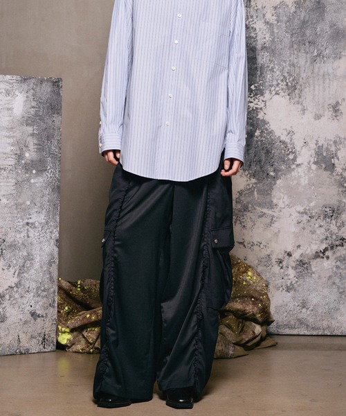 MAISON SPECIAL(メゾンスペシャル)の「《UNISEX》Cut-off Docking Prime-Wide Cargo Pants/カットオフドッキングプライムワイドカーゴパンツ【MAISON SPECIAL/メゾンスペシャル】■セットアップ対応■(カーゴパンツ・メンズ・チャコールグレー/ブラック・0/1/2)」の8枚目の写真