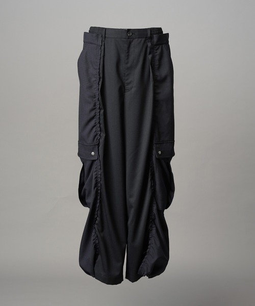 MAISON SPECIAL(メゾンスペシャル)の「《UNISEX》Cut-off Docking Prime-Wide Cargo Pants/カットオフドッキングプライムワイドカーゴパンツ【MAISON SPECIAL/メゾンスペシャル】■セットアップ対応■(カーゴパンツ・メンズ・チャコールグレー/ブラック・0/1/2)」の11枚目の写真