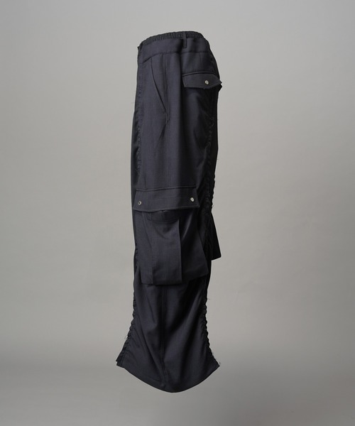 MAISON SPECIAL(メゾンスペシャル)の「《UNISEX》Cut-off Docking Prime-Wide Cargo Pants/カットオフドッキングプライムワイドカーゴパンツ【MAISON SPECIAL/メゾンスペシャル】■セットアップ対応■(カーゴパンツ・メンズ・チャコールグレー/ブラック・0/1/2)」の12枚目の写真