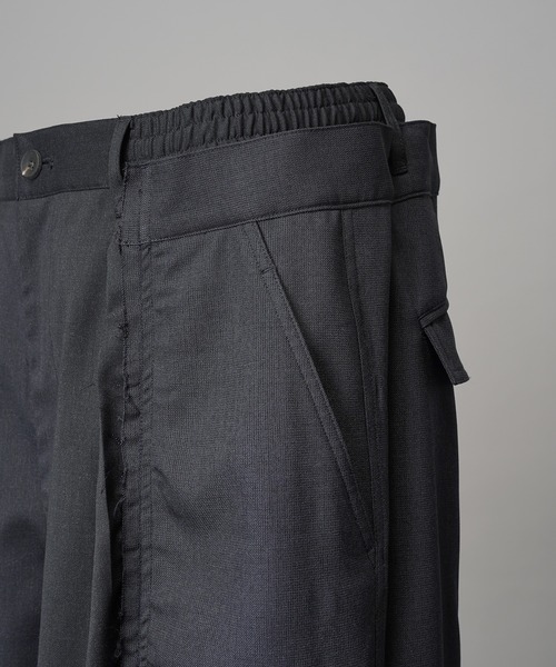 MAISON SPECIAL(メゾンスペシャル)の「《UNISEX》Cut-off Docking Prime-Wide Cargo Pants/カットオフドッキングプライムワイドカーゴパンツ【MAISON SPECIAL/メゾンスペシャル】■セットアップ対応■(カーゴパンツ・メンズ・チャコールグレー/ブラック・0/1/2)」の16枚目の写真