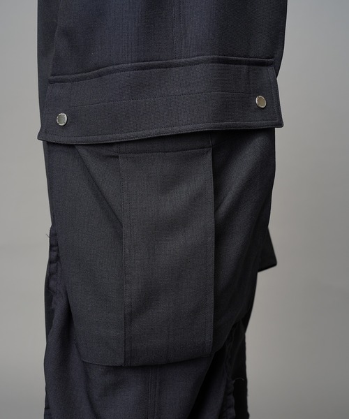 MAISON SPECIAL(メゾンスペシャル)の「《UNISEX》Cut-off Docking Prime-Wide Cargo Pants/カットオフドッキングプライムワイドカーゴパンツ【MAISON SPECIAL/メゾンスペシャル】■セットアップ対応■(カーゴパンツ・メンズ・チャコールグレー/ブラック・0/1/2)」の17枚目の写真