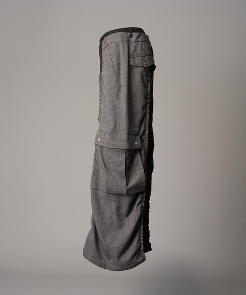 MAISON SPECIAL(メゾンスペシャル)の「《UNISEX》Cut-off Docking Prime-Wide Cargo Pants/カットオフドッキングプライムワイドカーゴパンツ【MAISON SPECIAL/メゾンスペシャル】■セットアップ対応■(カーゴパンツ・メンズ・チャコールグレー/ブラック・0/1/2)」の15枚目の写真