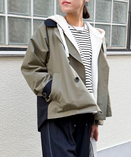 NOLLEY’S（ノーリーズ）の「バイカラーショートトレンチコート（ブルゾン・レディース・オリーブ/ベージュ・38）」の5枚目の写真