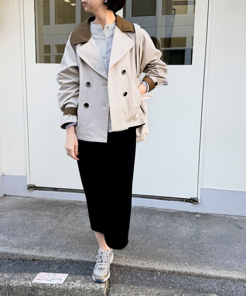 NOLLEY’S（ノーリーズ）の「バイカラーショートトレンチコート（ブルゾン・レディース・オリーブ/ベージュ・38）」の19枚目の写真