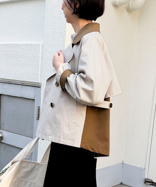 NOLLEY’S（ノーリーズ）の「バイカラーショートトレンチコート（ブルゾン・レディース・オリーブ/ベージュ・38）」の21枚目の写真