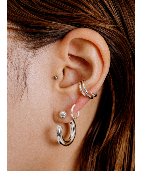 SCALETTO(スカーレット)の「UR002 Ball and Hoop Earrings(ピアス(両耳用)・レディース・シルバー・FREE)」の1枚目の写真