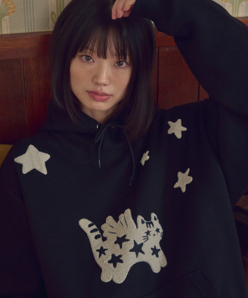 ambler（エムブラー）の「ANGEL STAR CAT ブークル刺繍フードパーカー AHP1216 (ブラック)（パーカー・レディース・その他・S/M）」の3枚目の写真
