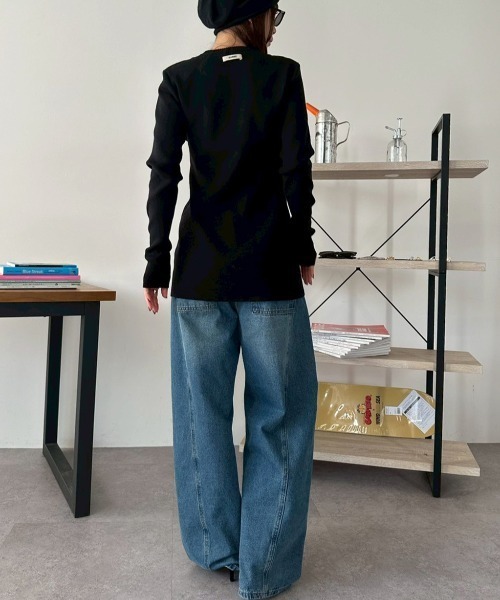 HANNE（アン）の「カーブシルエットデニムパンツ（デニムパンツ・レディース・ブルー・S/M）」の13枚目の写真