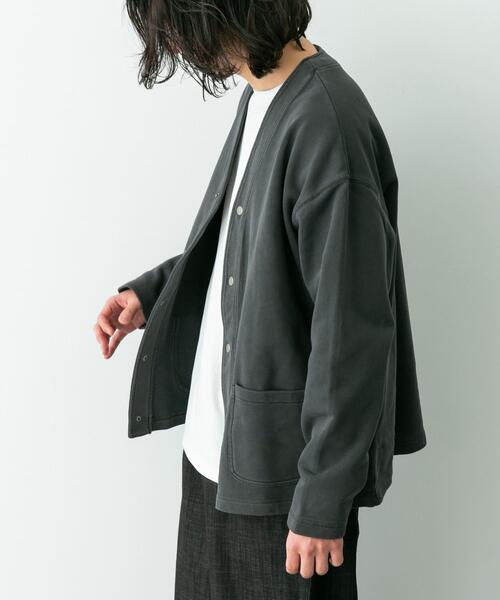 URBAN RESEARCH Sonny Label（アーバンリサーチサニーレーベル）の「スウェットVネックカーディガン（スウェット・メンズ・チャコールグレー/ネイビー・MEDIUM/LARGE）」の10枚目の写真