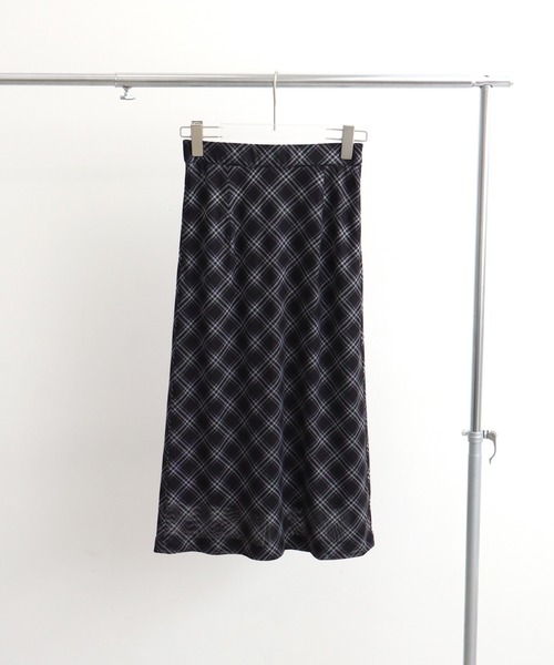 NOGLE（ノグル）の「【NOGLE/ノグル】シアーバイアスチェックスカート（スカート・レディース・ブラック・FREE）」の21枚目の写真