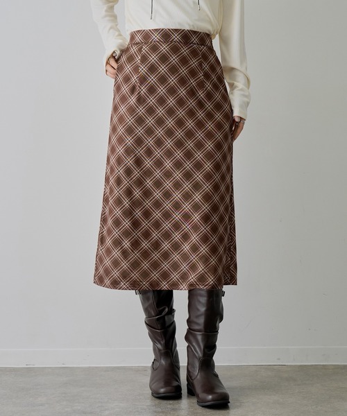 NOGLE（ノグル）の「【NOGLE/ノグル】シアーバイアスチェックスカート（スカート・レディース・ブラック・FREE）」の4枚目の写真