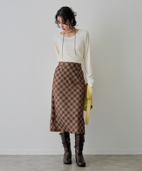 NOGLE（ノグル）の「【NOGLE/ノグル】シアーバイアスチェックスカート（スカート・レディース・ブラック・FREE）」の2枚目の写真