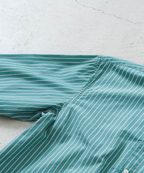 quadro(クオドロ)の「スーピマコットンルーズレギュラーシャツ(シャツ/ブラウス・メンズ・グリーン/グレー・MEDIUM/LARGE)」の4枚目の写真