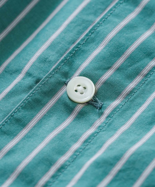 quadro(クオドロ)の「スーピマコットンルーズレギュラーシャツ(シャツ/ブラウス・メンズ・グリーン/グレー・MEDIUM/LARGE)」の5枚目の写真