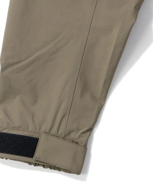 GOLDWIN(ゴールドウィン)の「GOLDWIN PERTEX UNLIMITED 2L Jacket ゴールドウイン パーテックスアンリミテッドツーレイヤージャケット(ユニセックス)(ナイロンジャケット・メンズ・ブラック・2/3)」の11枚目の写真